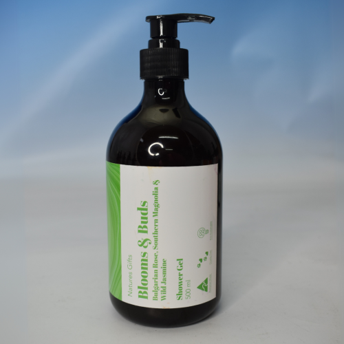 NATURES GIFTS - BLOOMS & BUDS 500ML SHOWER GEL - A fresh, floral bouquet made of Bulgarian Rose, Southern Magnolia & Wild Jasmine that celebrates soft femininity and elegance.
A delicately floral 500mL shower gel that refreshes and leaves your skin lightly perfumed.
Falling in love with florals? Complete the experience with the full Blooms and Buds range — including the matching Hand Wash, Body Scrub, and Lotion for a beautifully layered scent that lasts all day. Quality natural handmade soaps, candle, home, bathroom & beauty products make great gift ideas for him & her for any occasion or if you just want to treat yourself.