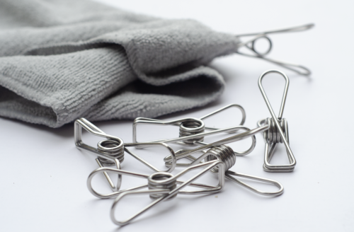 PEGS - These Plastic-free, zero-waste Marine Grade 316 Stainless Steel Pegs are virtually indestructible, as they will not rust, corrode, fade, break or get too hot if left in the sun! They have a super strong grip, can be left outside and are perfect for travelling. 6.5cm long, available in packs of 20 or 40. Quality natural handmade soaps, candle, home, bathroom & beauty products make great gift ideas for him & her for any occasion or if you just want to treat yourself.